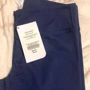 NWT Fabletics Salar Legging size L